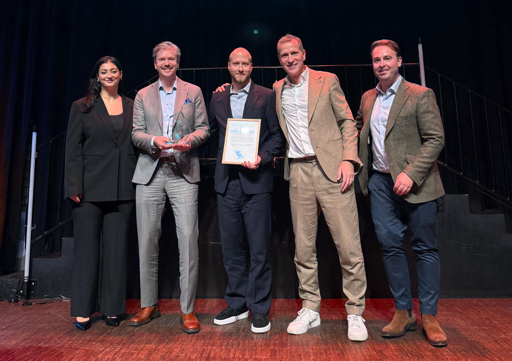 Snowflake_Partner_Award_2025_Hero